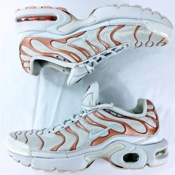 Nike Air Max Plus GS Womens Sneaker Cushioned Pure Platinum Sz 7 Y / 8.5 Womens - Picture 4 of 11